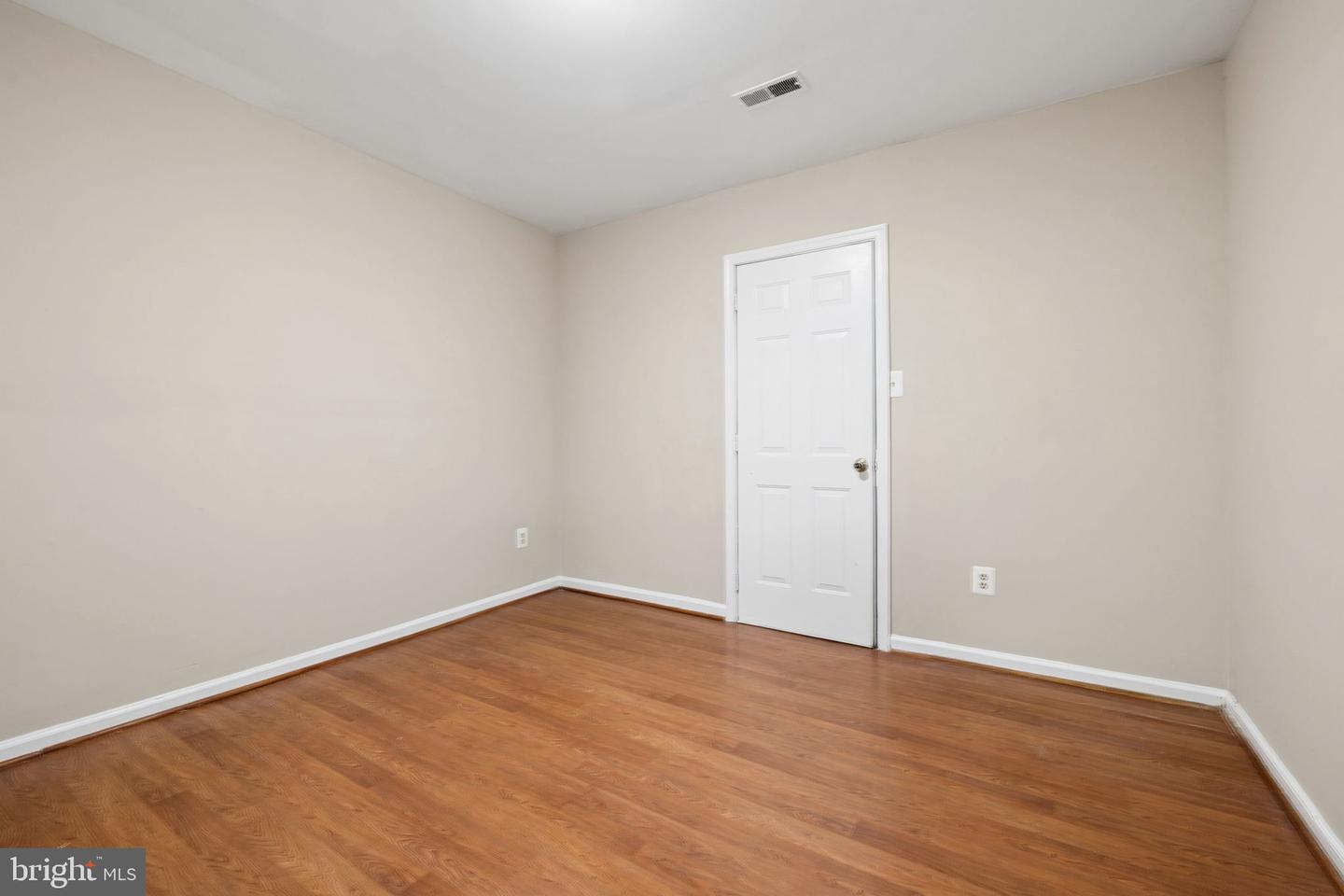 15922 Edgewood Dr Property Photo 28