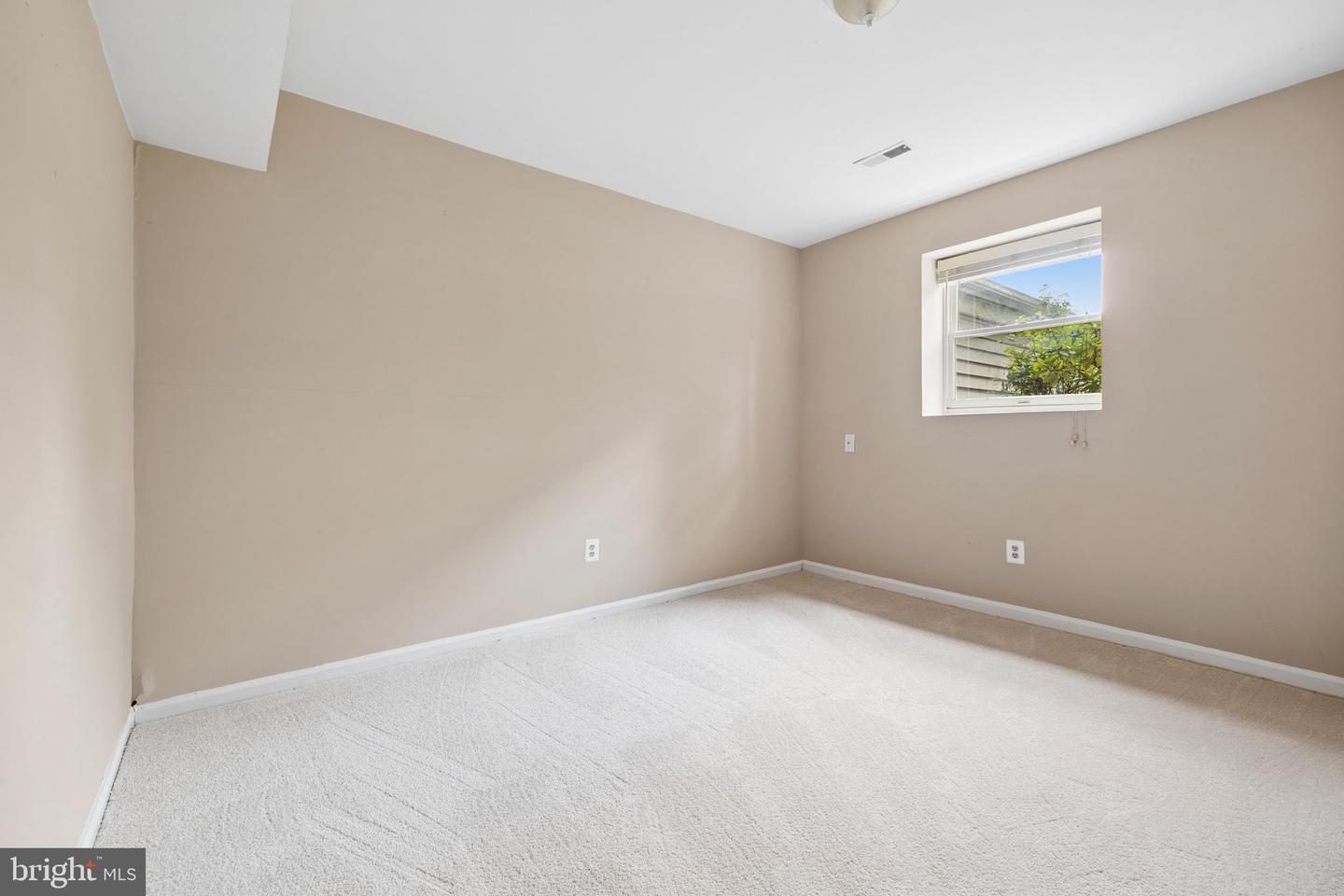 15922 Edgewood Dr Property Photo 29