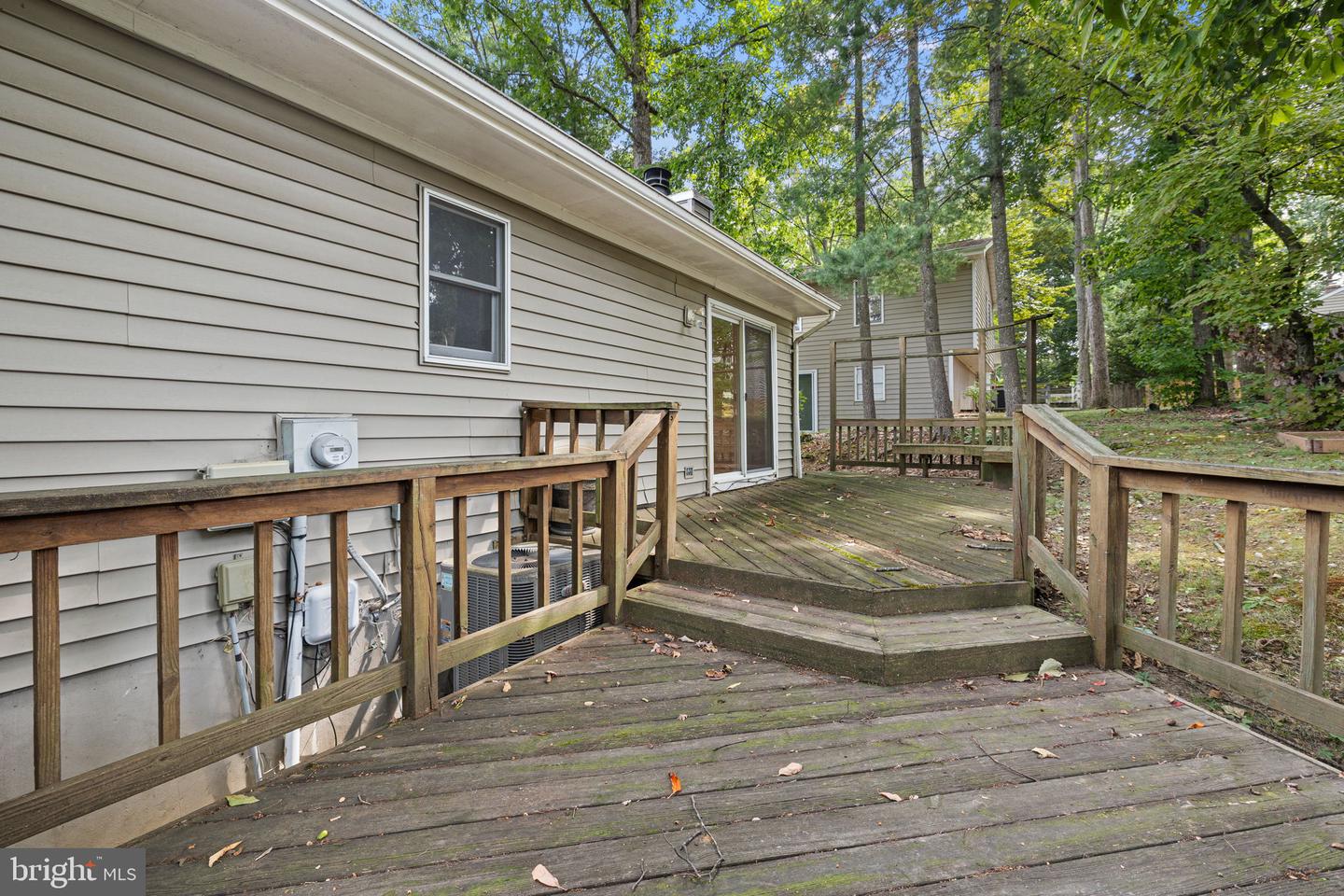 15922 Edgewood Dr Property Photo 33