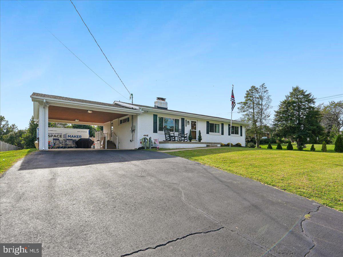 7704 Huron Dr Property Photo 3