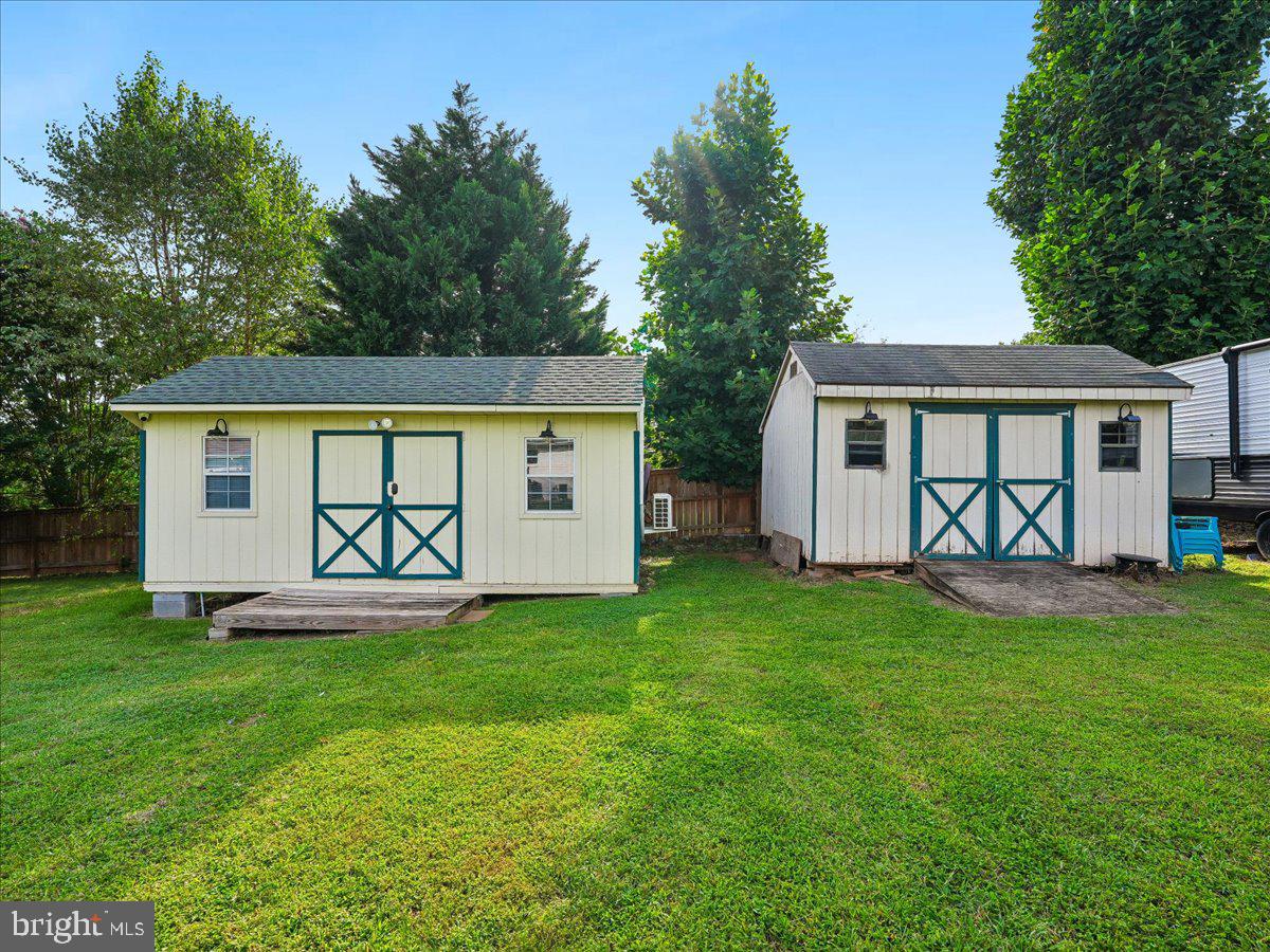 7704 Huron Dr Property Photo 34