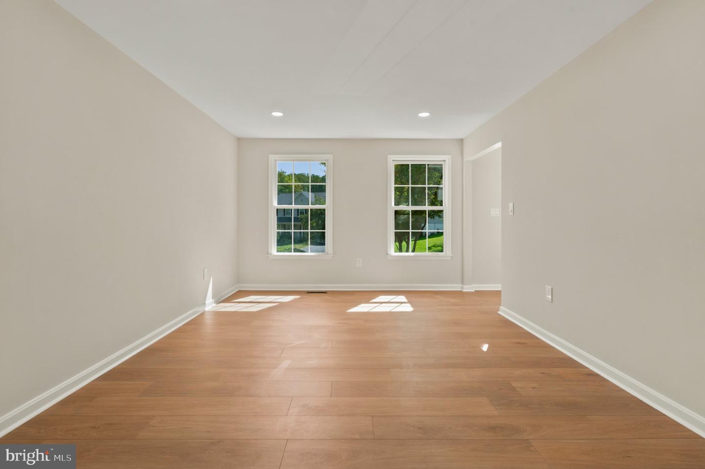 2038 Hanson Ln Property Photo 16