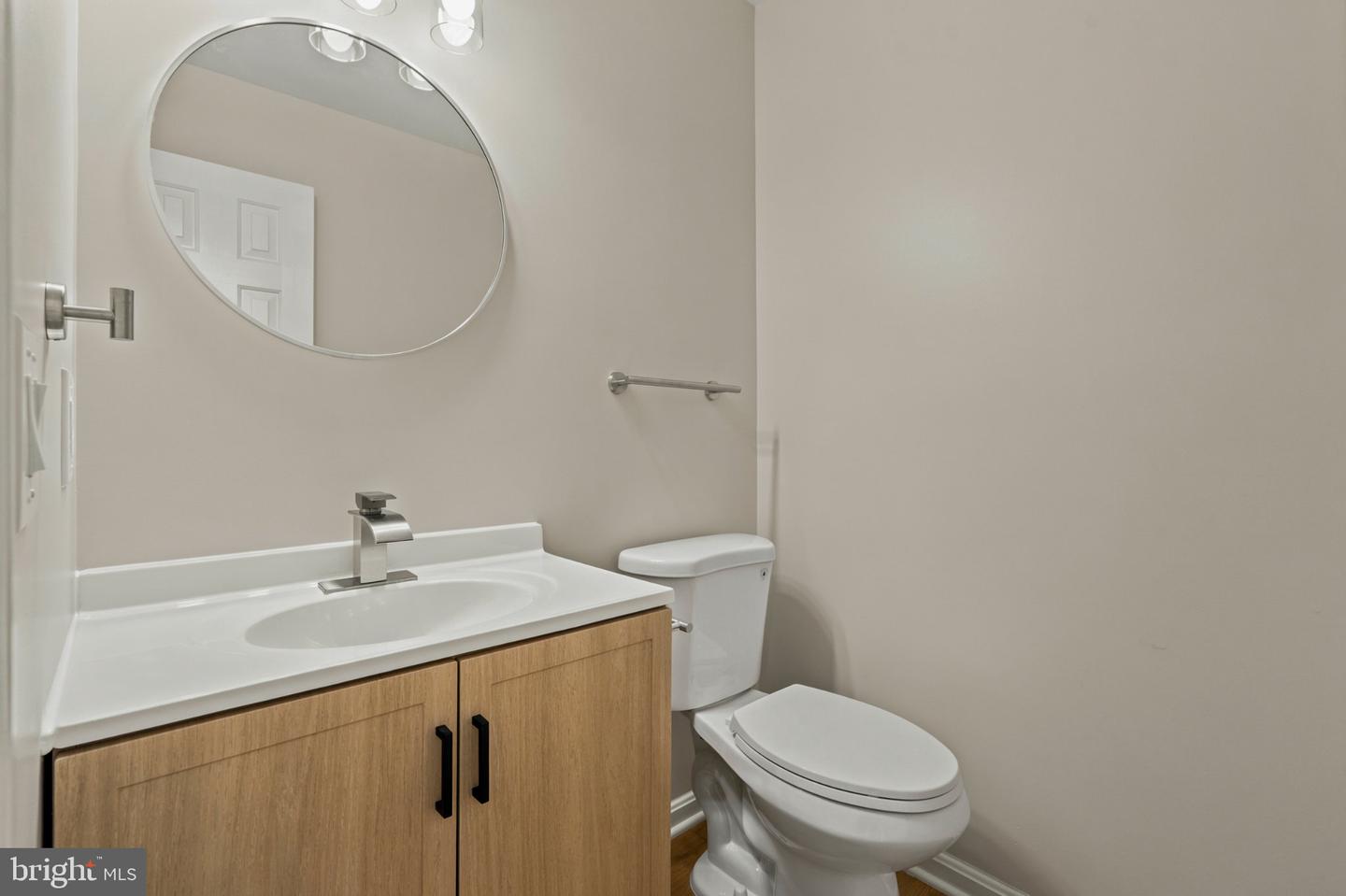 2038 Hanson Ln Property Photo 17
