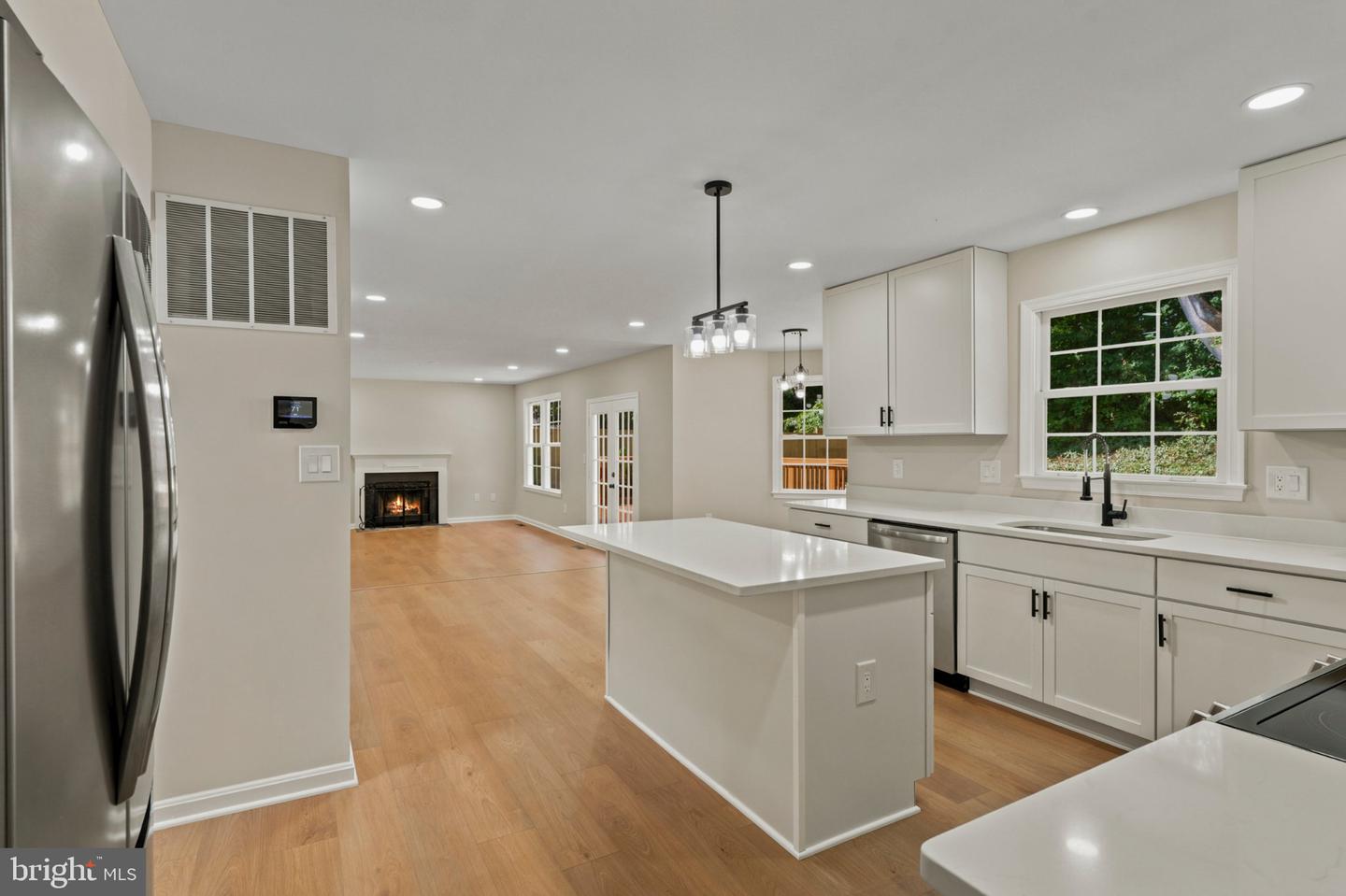 2038 Hanson Ln Property Photo 22