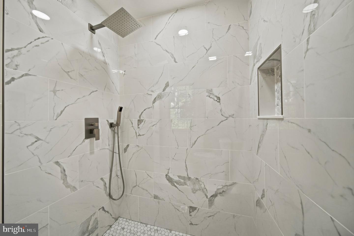 2038 Hanson Ln Property Photo 49