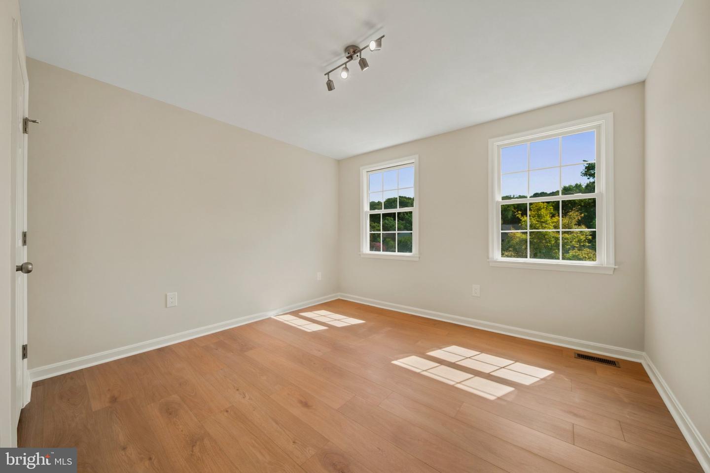 2038 Hanson Ln Property Photo 51