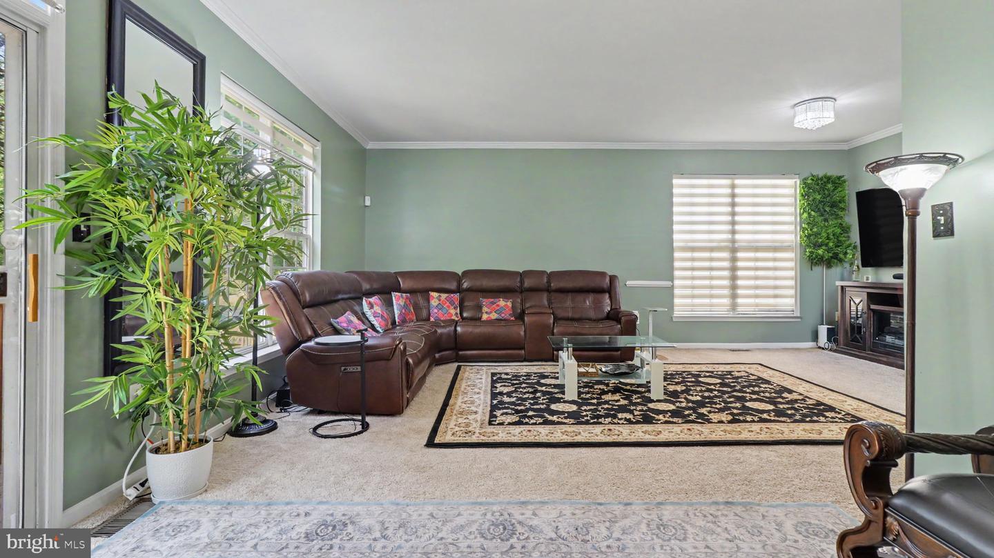 12029 Tango Ln Property Photo 8