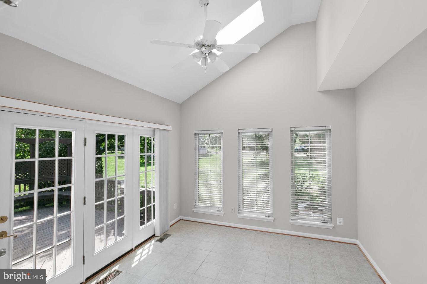 7651 Covewood Ct Property Photo 10