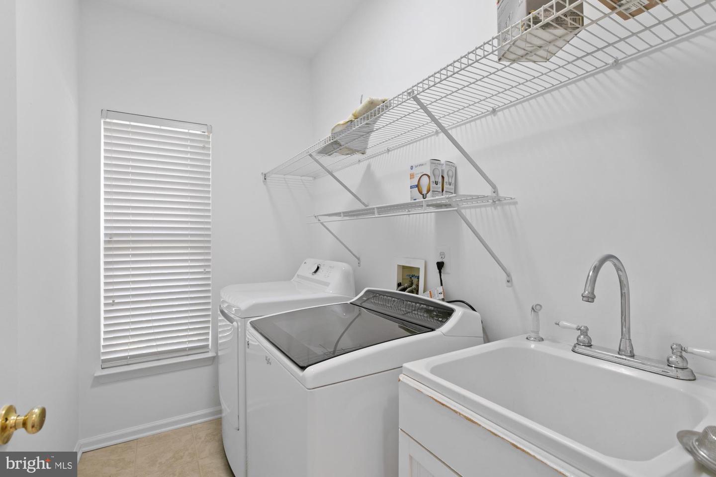 7651 Covewood Ct Property Photo 16