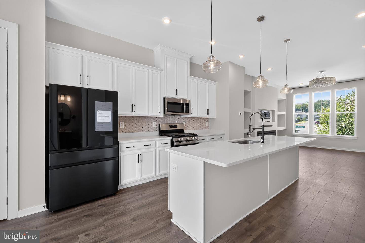 1743 Autumn Maple Leaf Dr Property Photo 3