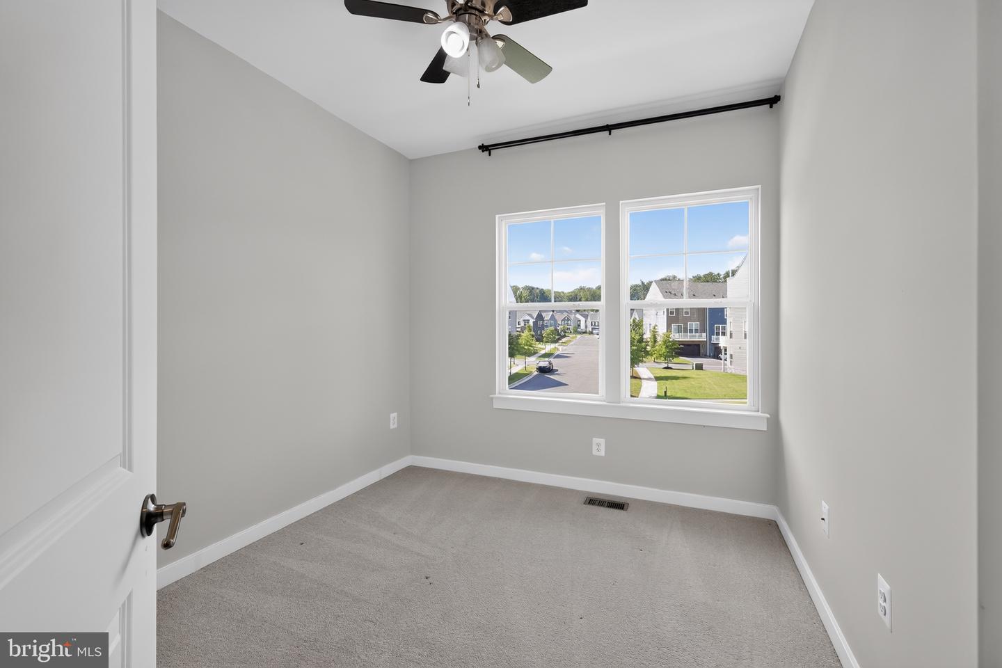1743 Autumn Maple Leaf Dr Property Photo 12