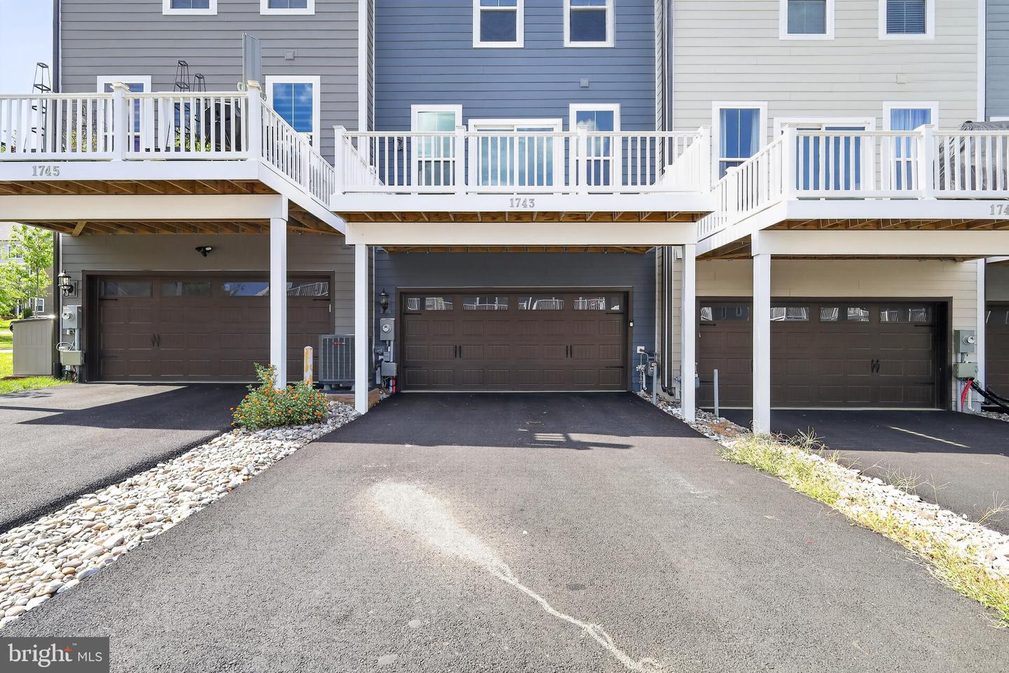 1743 Autumn Maple Leaf Dr Property Photo 22