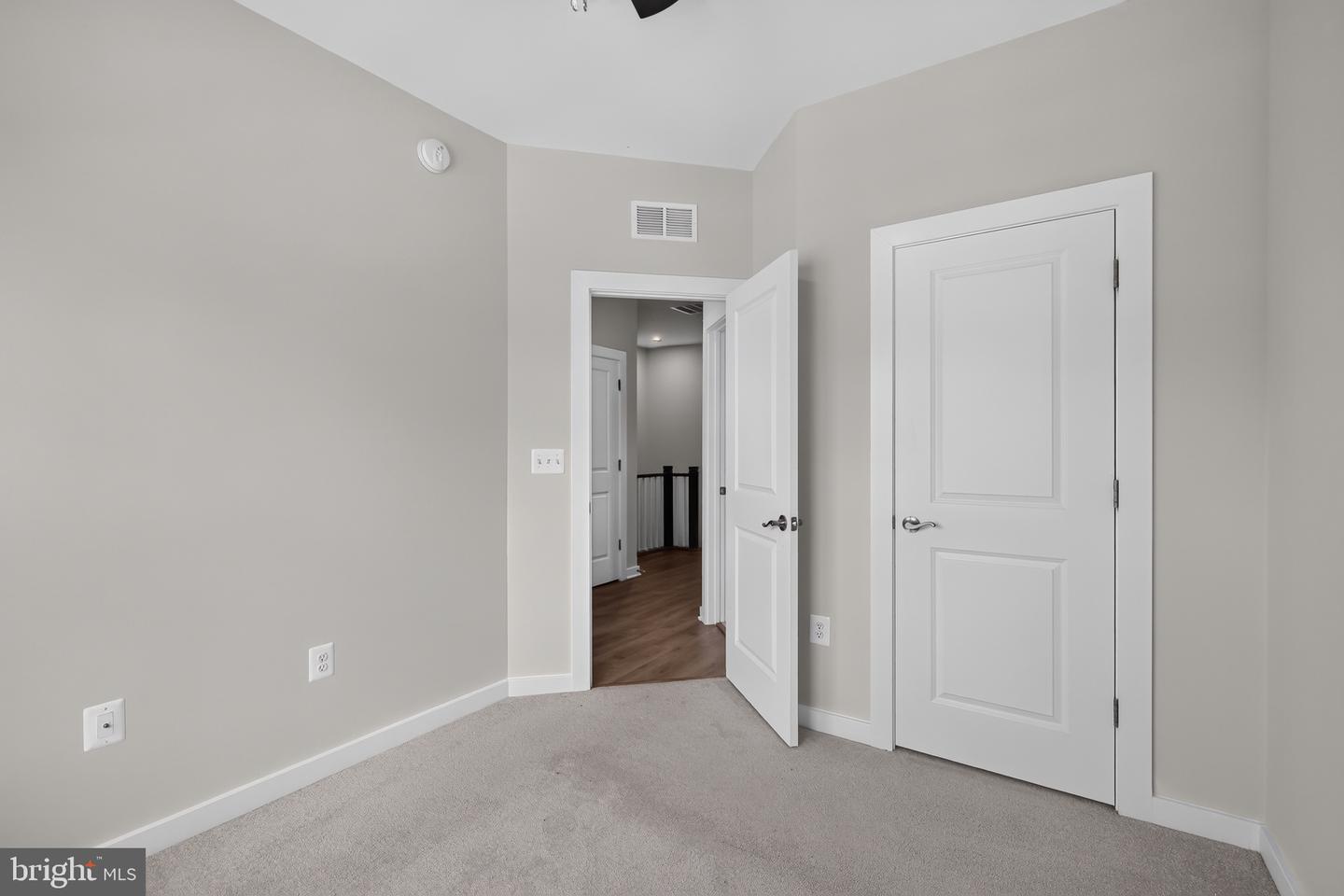 1743 Autumn Maple Leaf Dr Property Photo 26