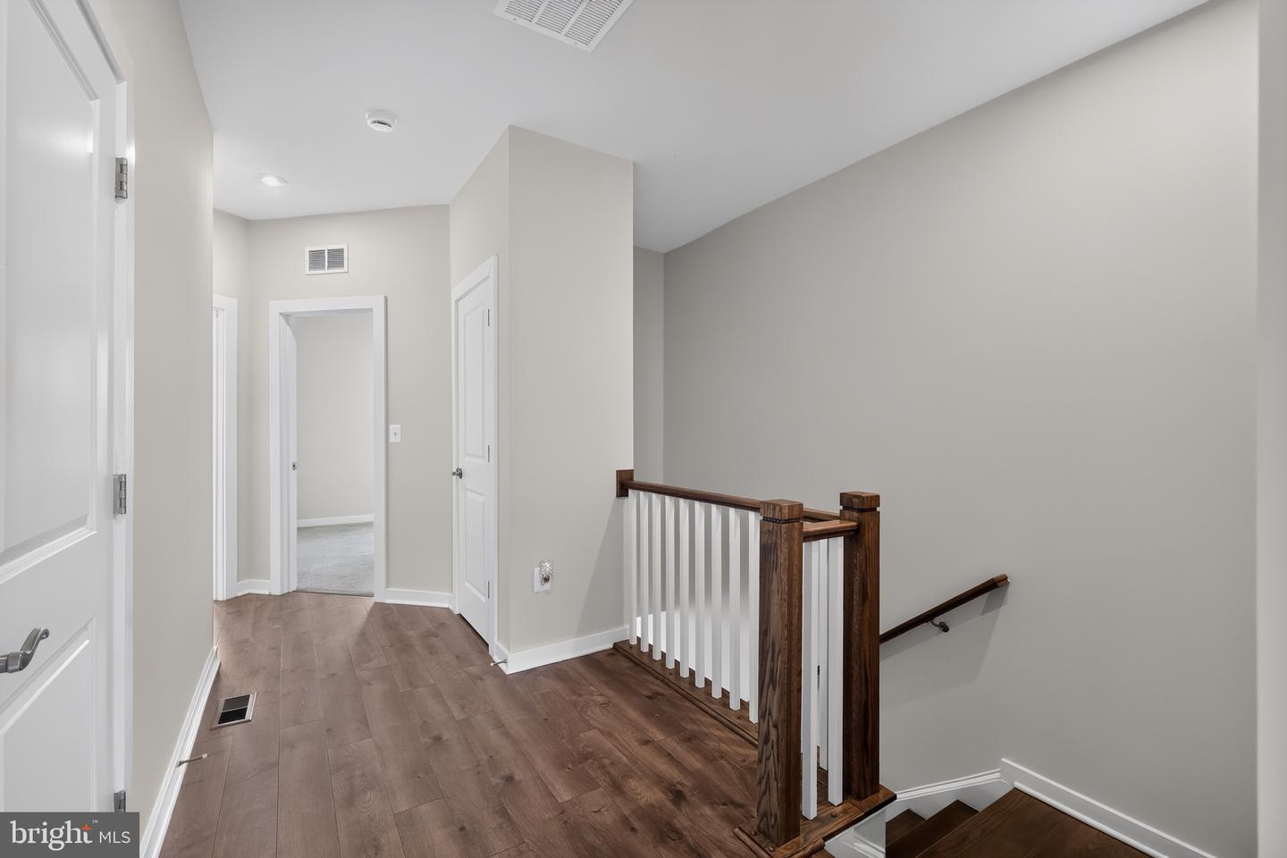 1743 Autumn Maple Leaf Dr Property Photo 28
