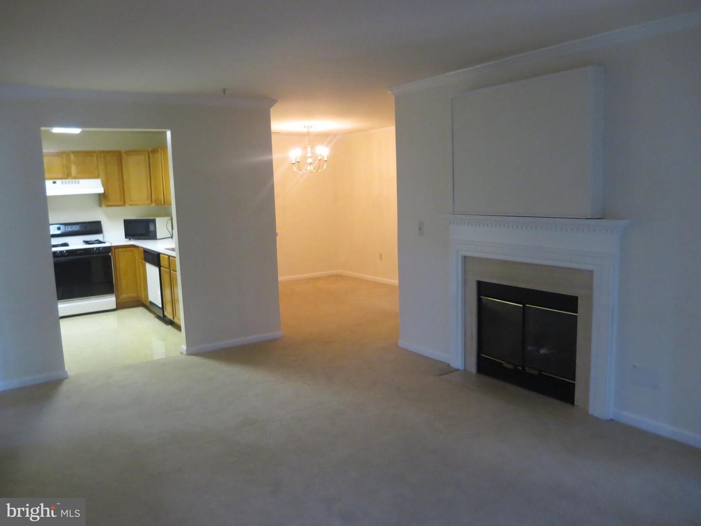 1024 Gardenview Loop Property Photo 3