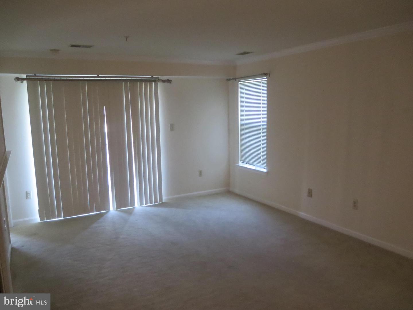 1024 Gardenview Loop Property Photo 4