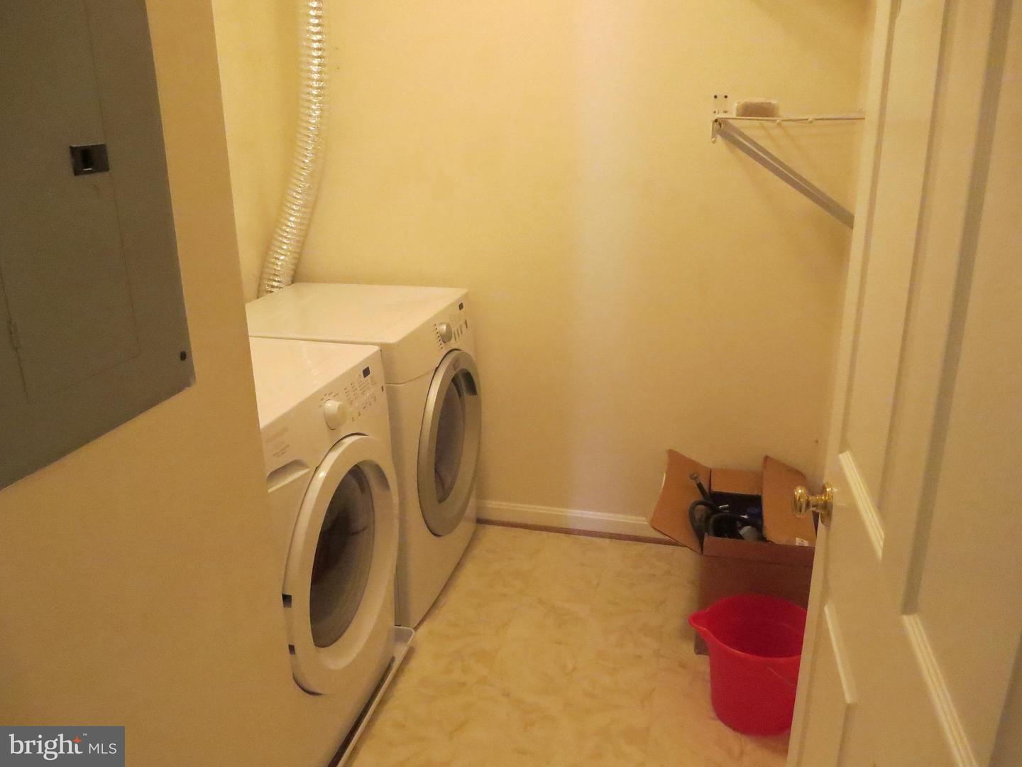 1024 Gardenview Loop Property Photo 14