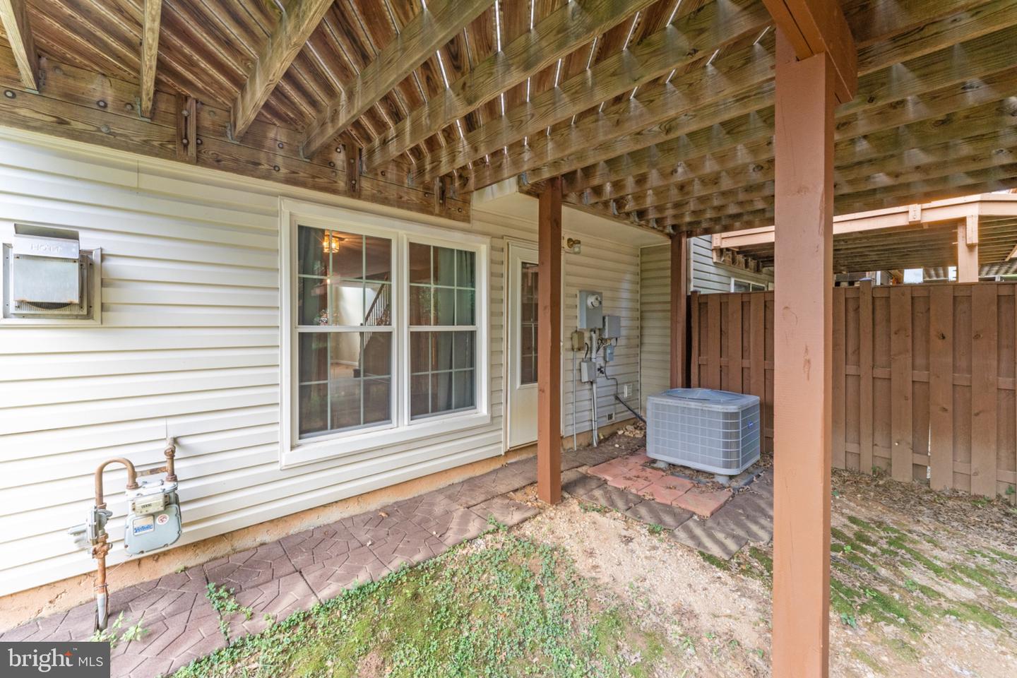 14036 Madrigal Dr Property Photo 45