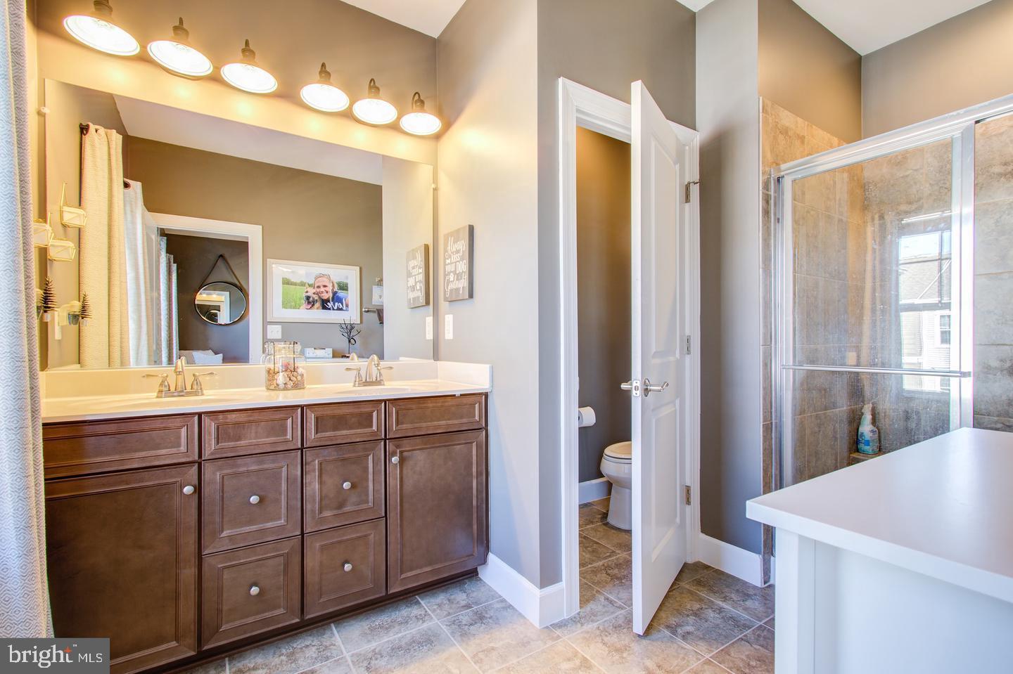 10554 Hinton Way Property Photo 16