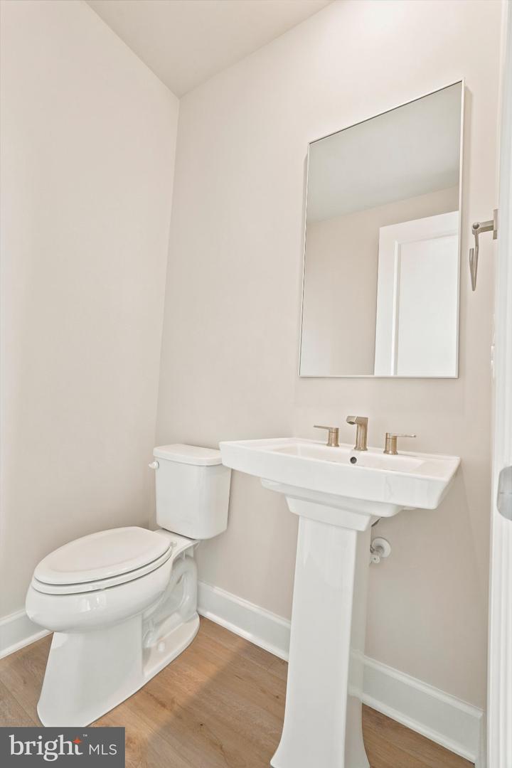 11152 Lanier Farm Loop Property Photo 16