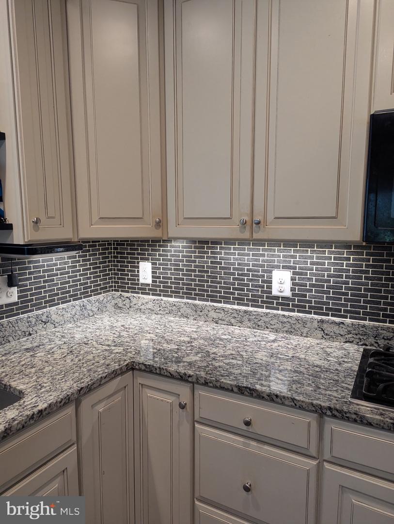 5598 Websters Way Property Photo 5