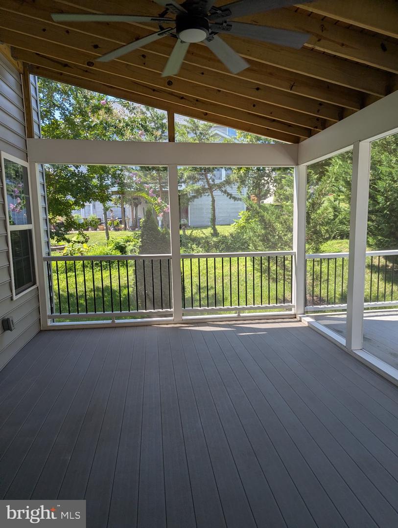 5598 Websters Way Property Photo 10