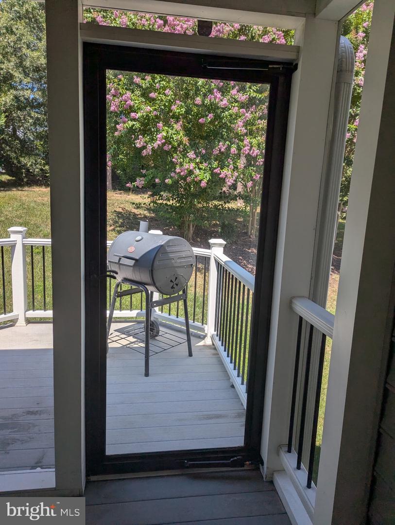 5598 Websters Way Property Photo 13