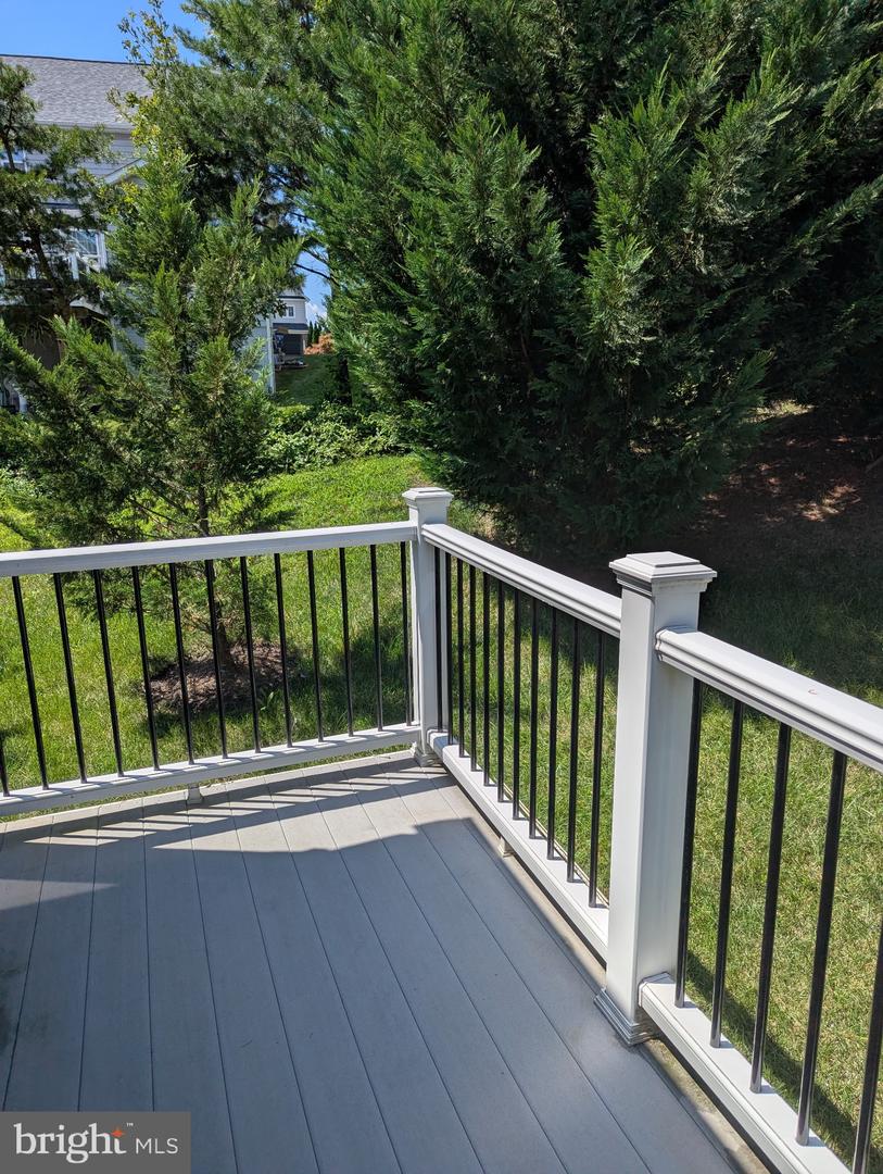 5598 Websters Way Property Photo 16