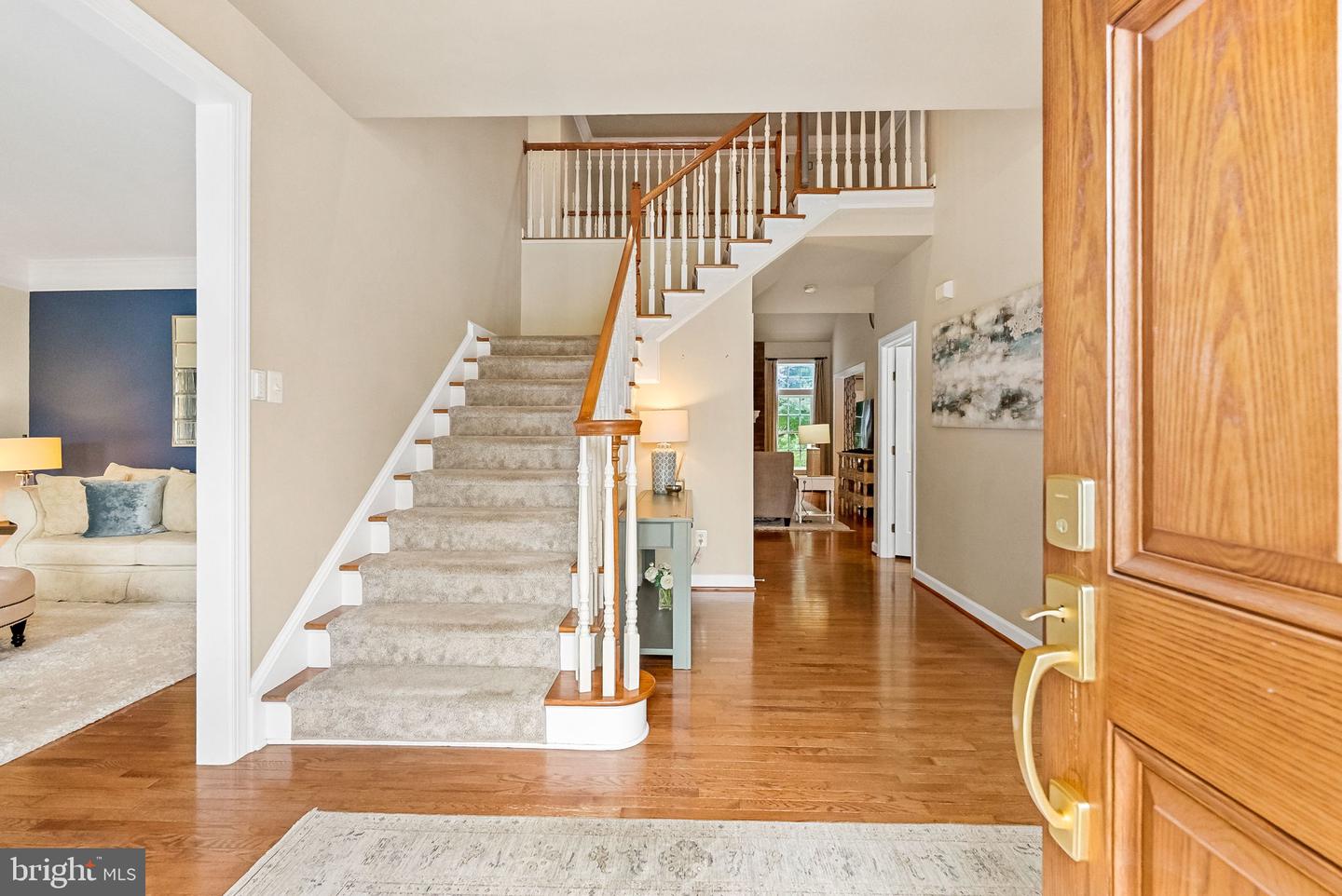 6518 Debhill Ln Property Photo 3