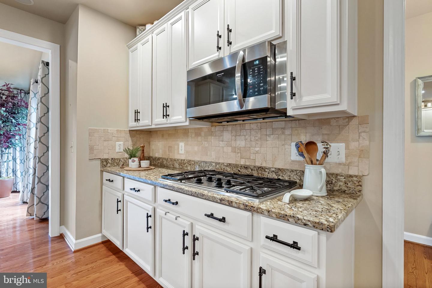 6518 Debhill Ln Property Photo 14