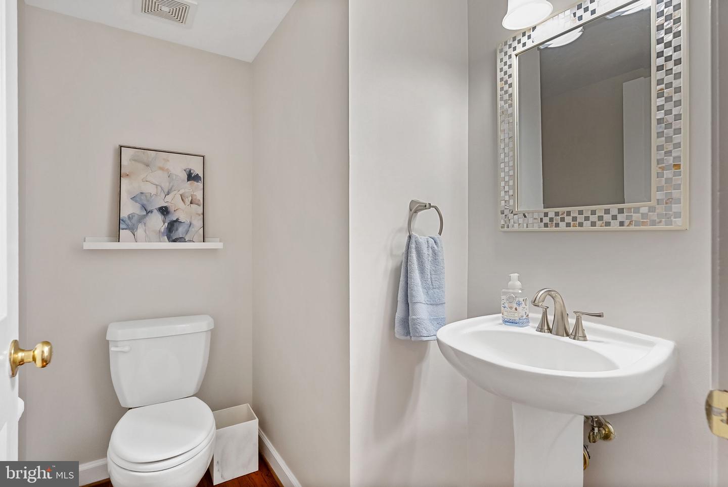6518 Debhill Ln Property Photo 17