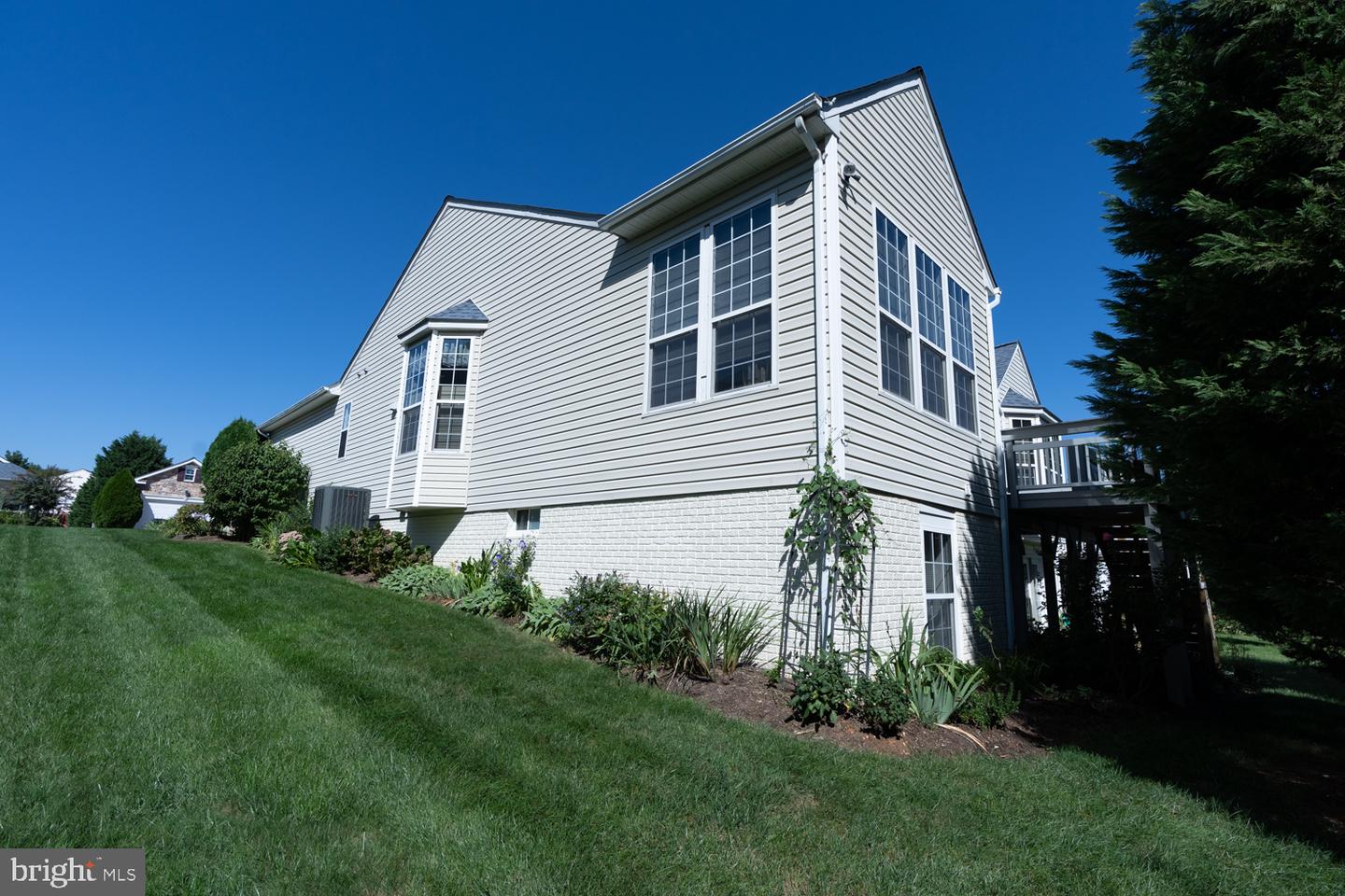 3744 Equinox Way Property Photo 29