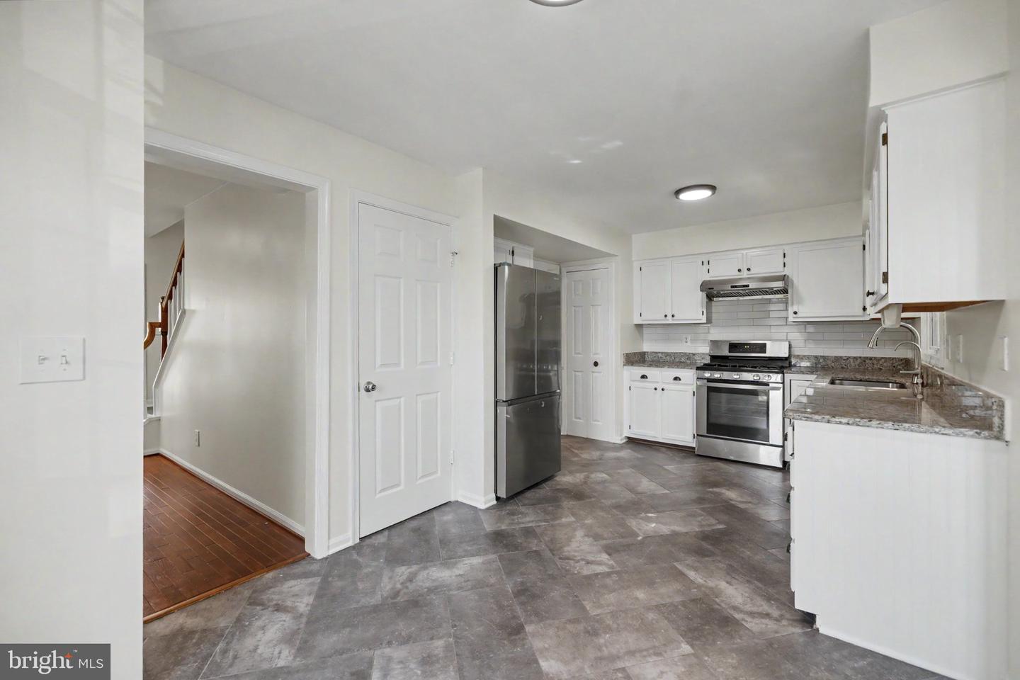 11198 Privates Ct Property Photo 13