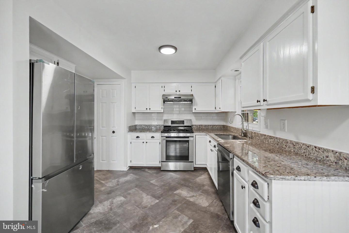 11198 Privates Ct Property Photo 15