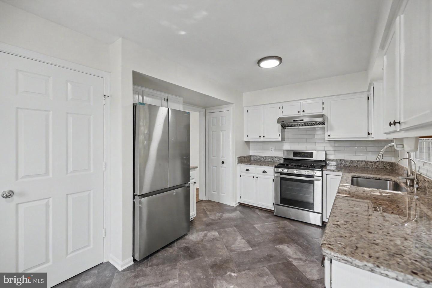 11198 Privates Ct Property Photo 17