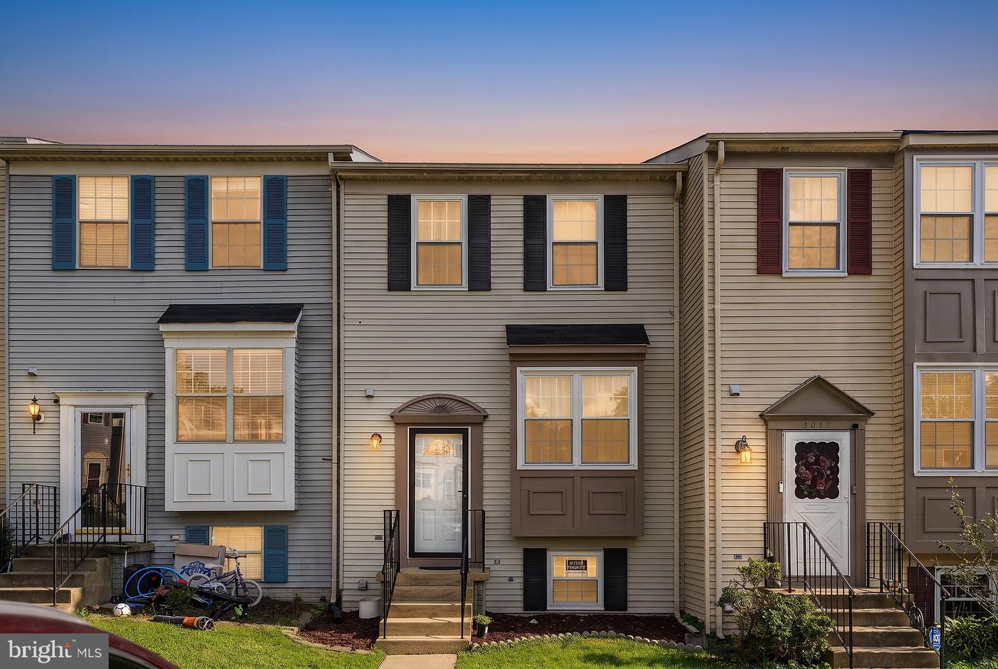 3055 Antrim Cir Property Photo 1