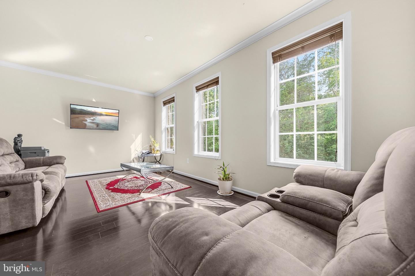 15993 Marsh Pl Property Photo 3