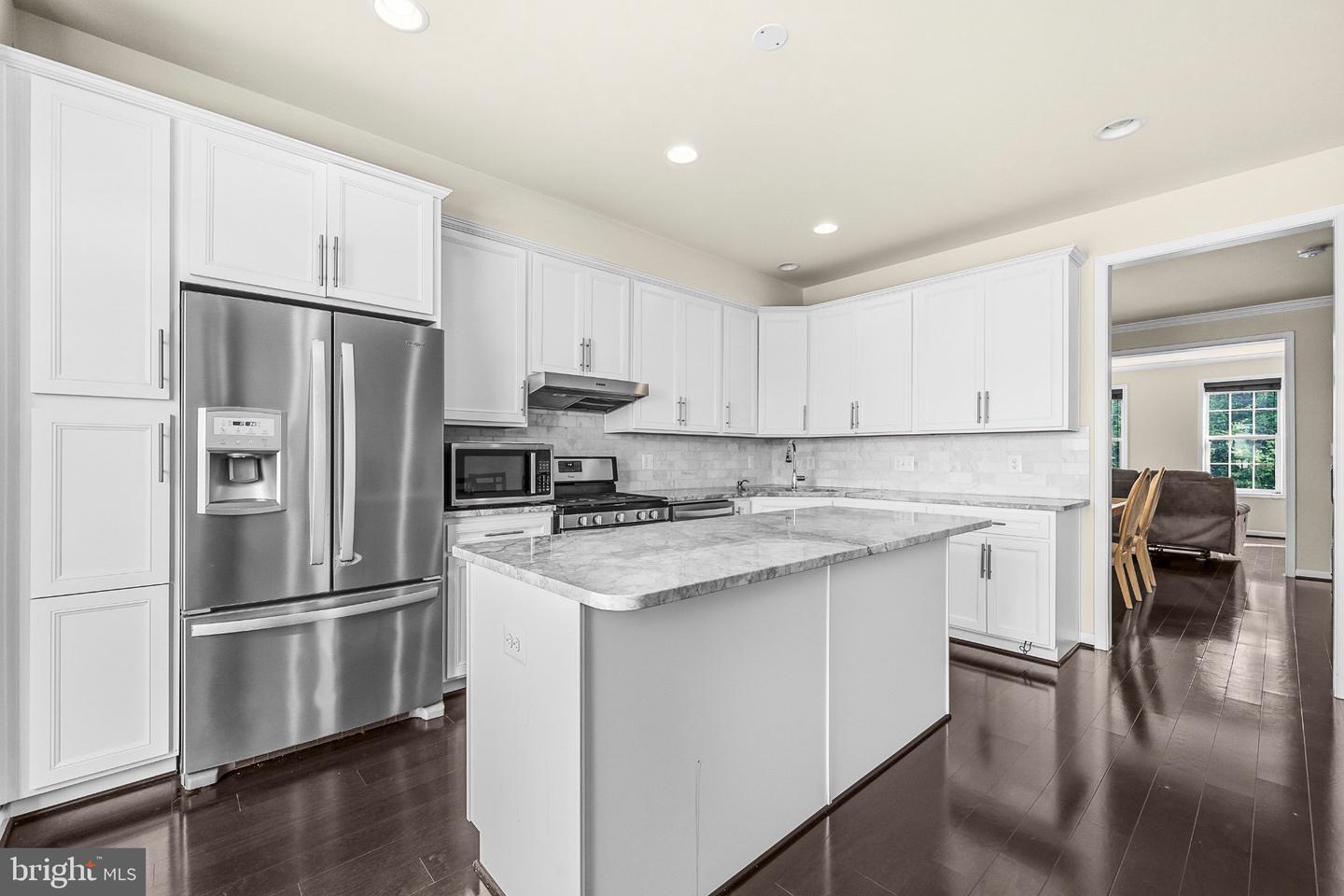 15993 Marsh Pl Property Photo 8