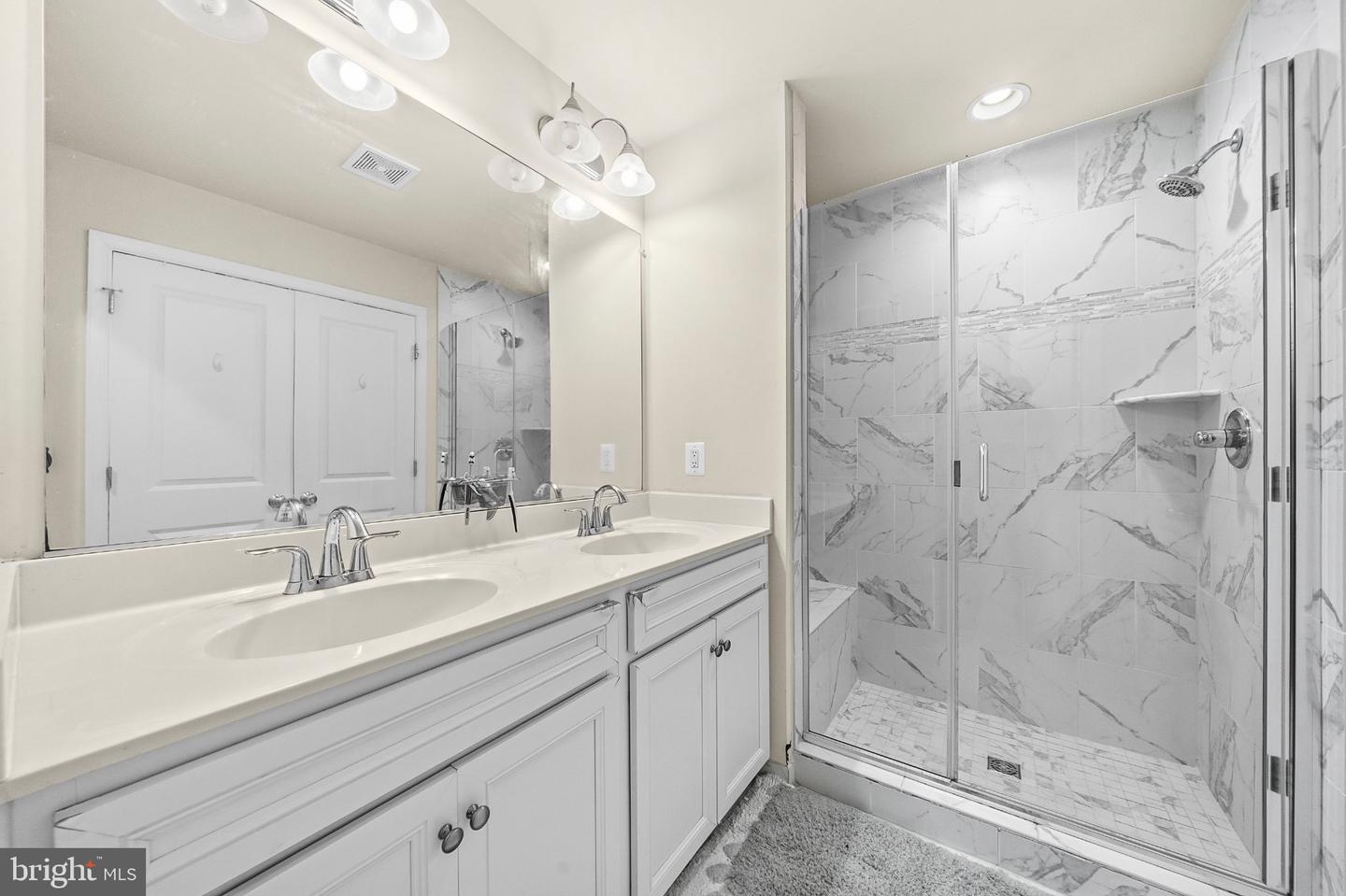 15993 Marsh Pl Property Photo 22