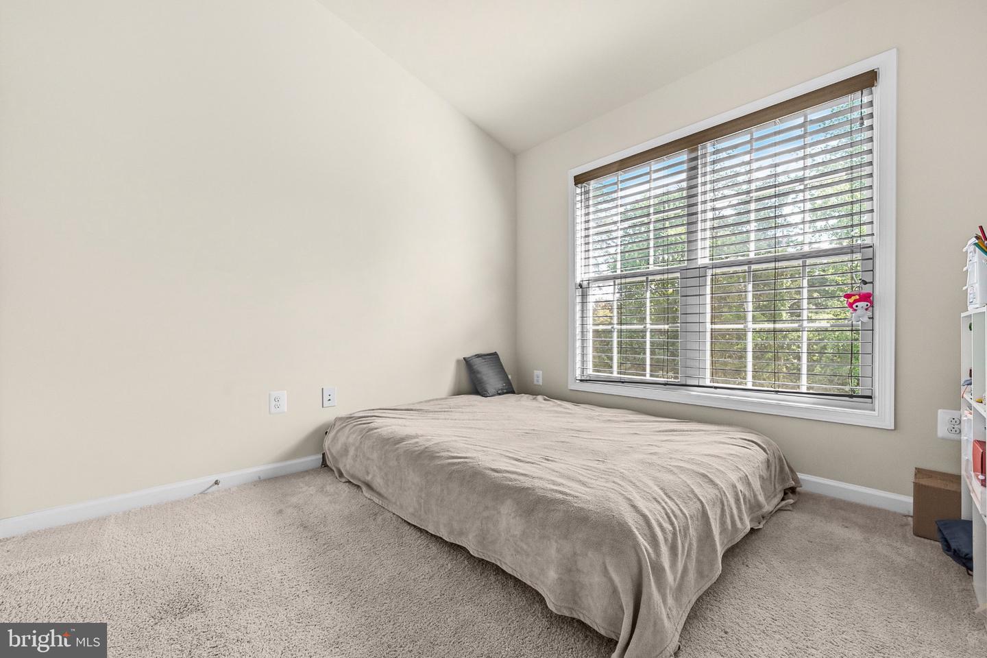 15993 Marsh Pl Property Photo 23