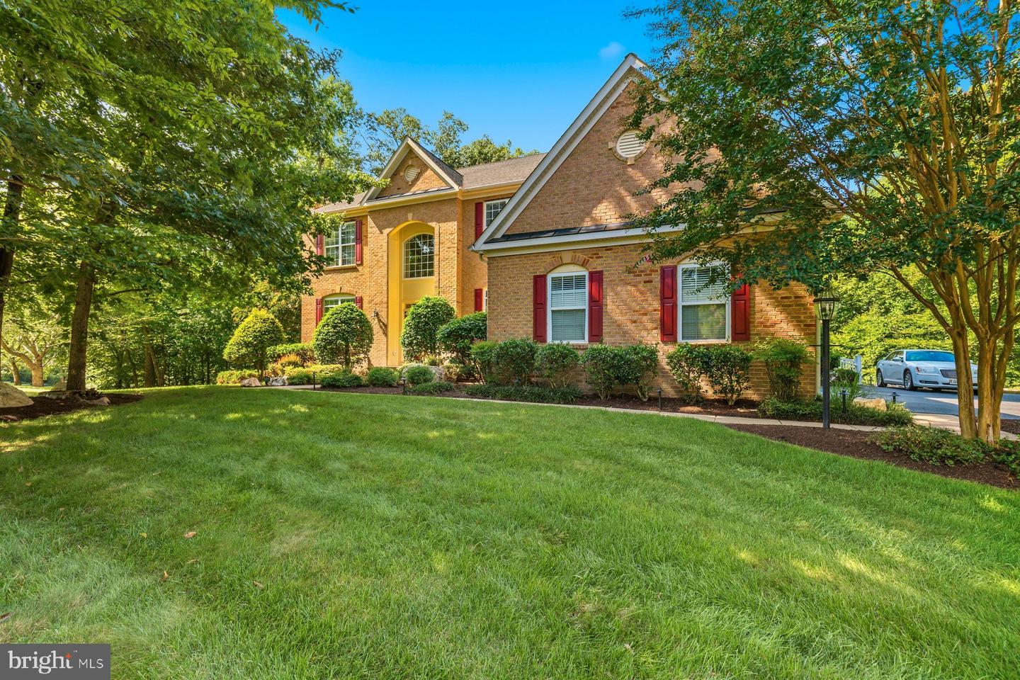 5501 Evesham Ct Property Photo 1