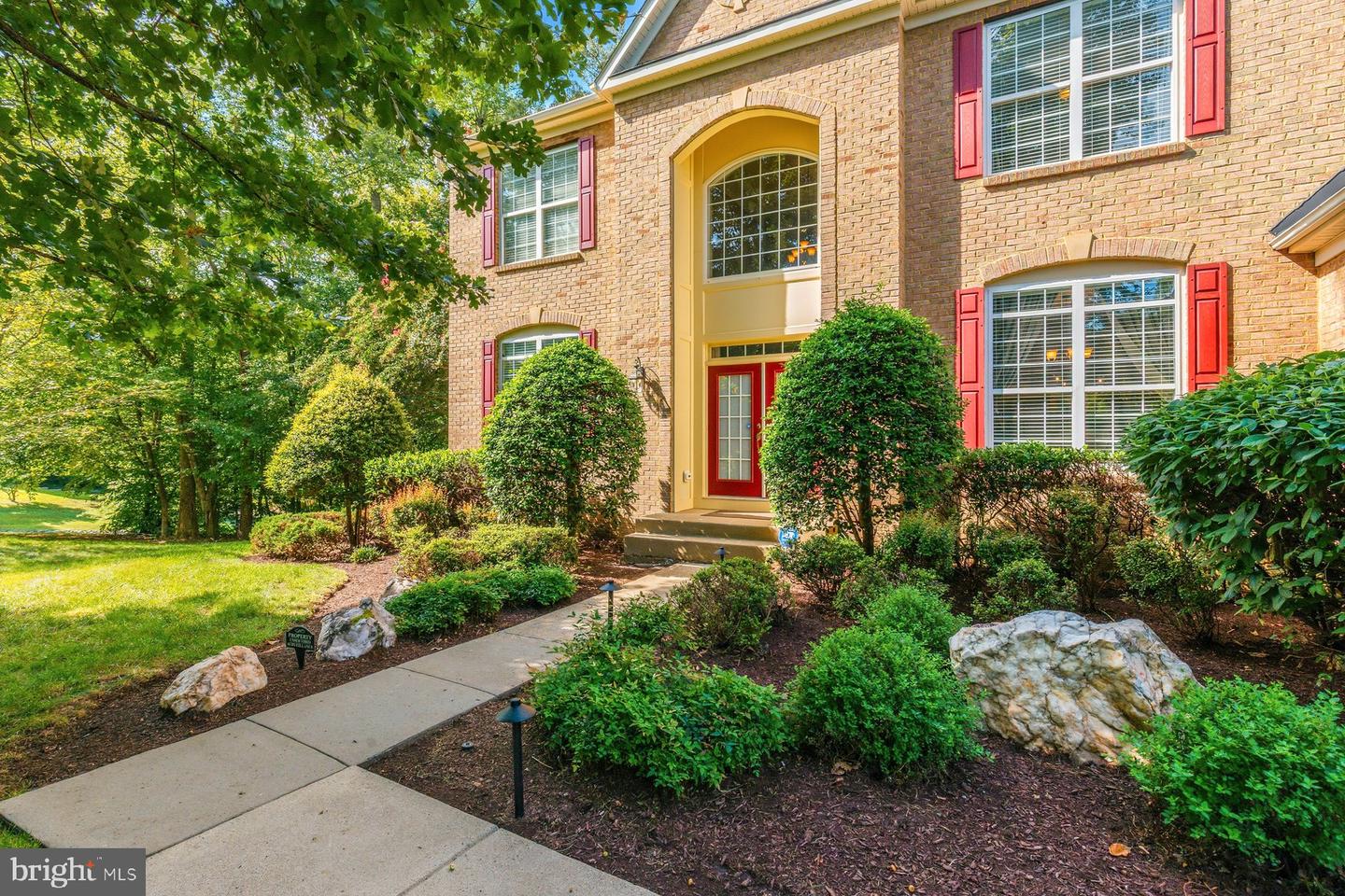 5501 Evesham Ct Property Photo 4