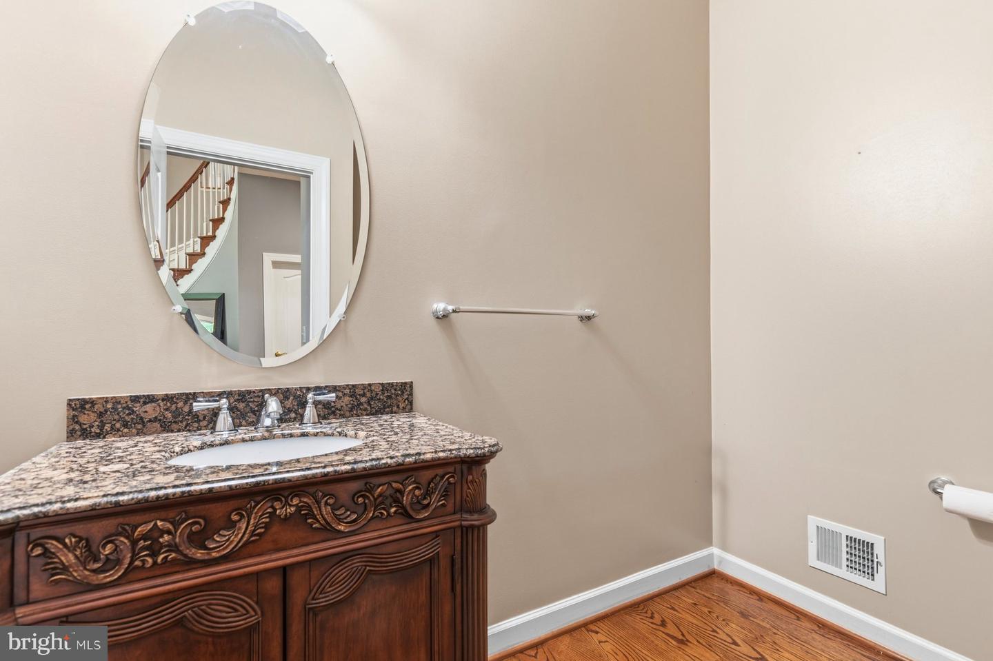 5501 Evesham Ct Property Photo 26