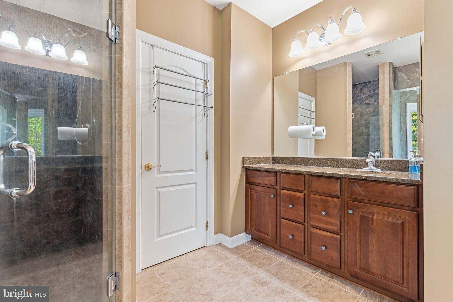 5501 Evesham Ct Property Photo 32