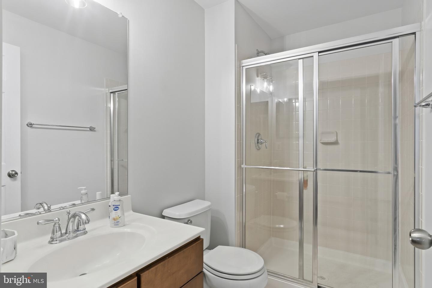 VAPW2129116 Property Photo 12
