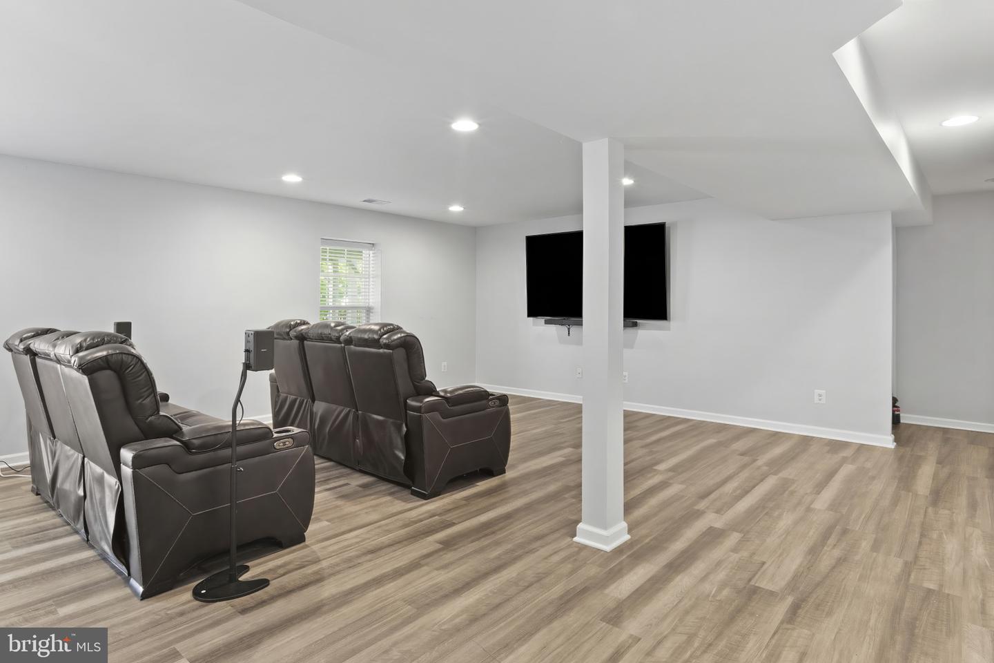 VAPW2129116 Property Photo 23