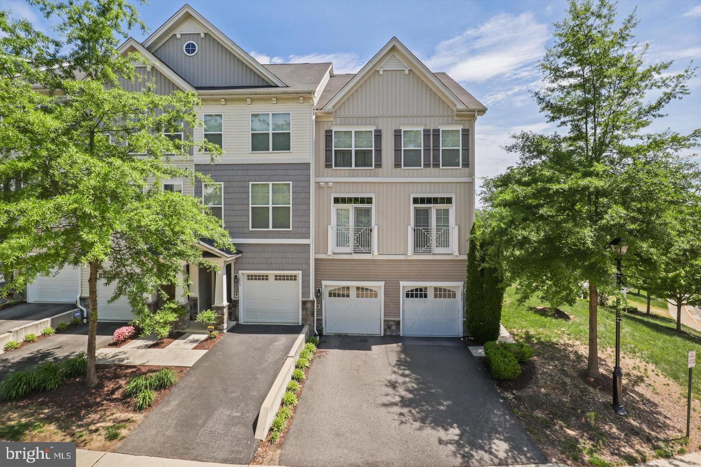 12807 LOTTE DR Property Photo 1