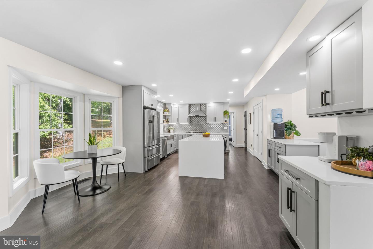 6658 Fox Den Rd Property Photo 16