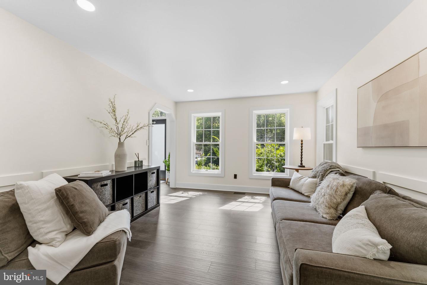 6658 Fox Den Rd Property Photo 21