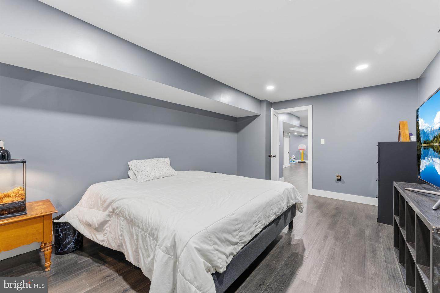 6658 Fox Den Rd Property Photo 42
